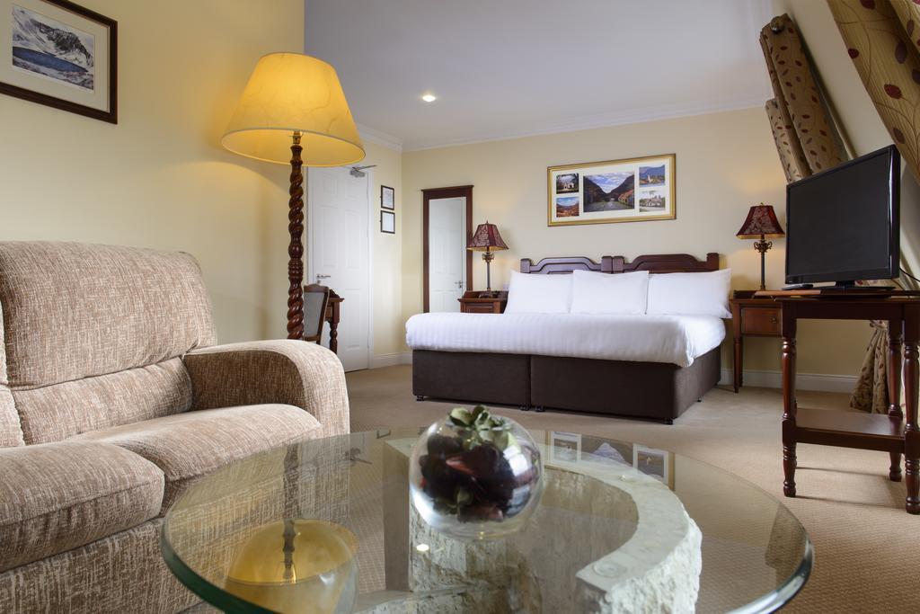 Mcsweeney Arms Hotel Killarney Exteriér fotografie