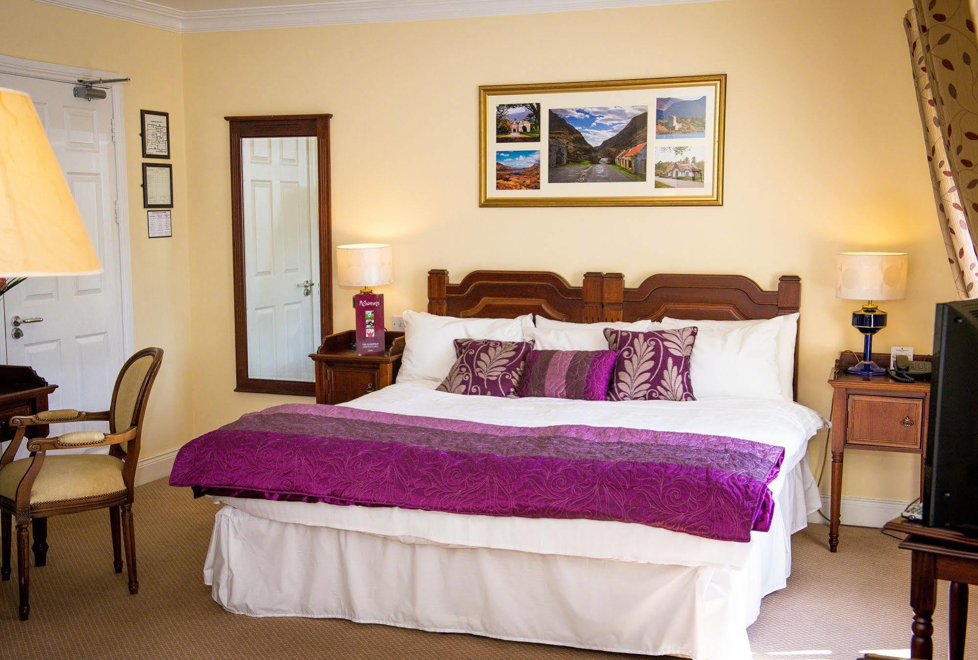 Mcsweeney Arms Hotel Killarney Exteriér fotografie