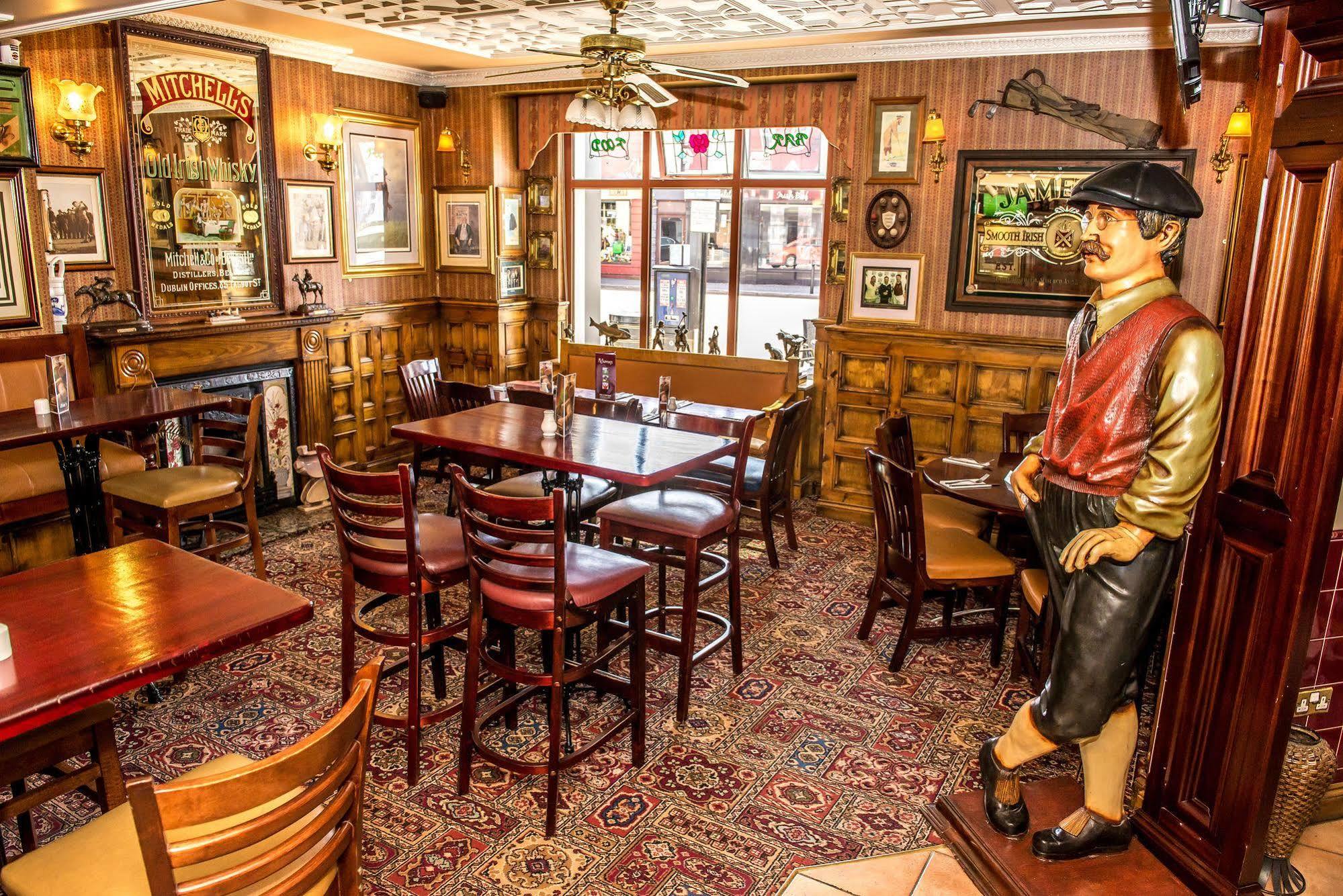 Mcsweeney Arms Hotel Killarney Exteriér fotografie