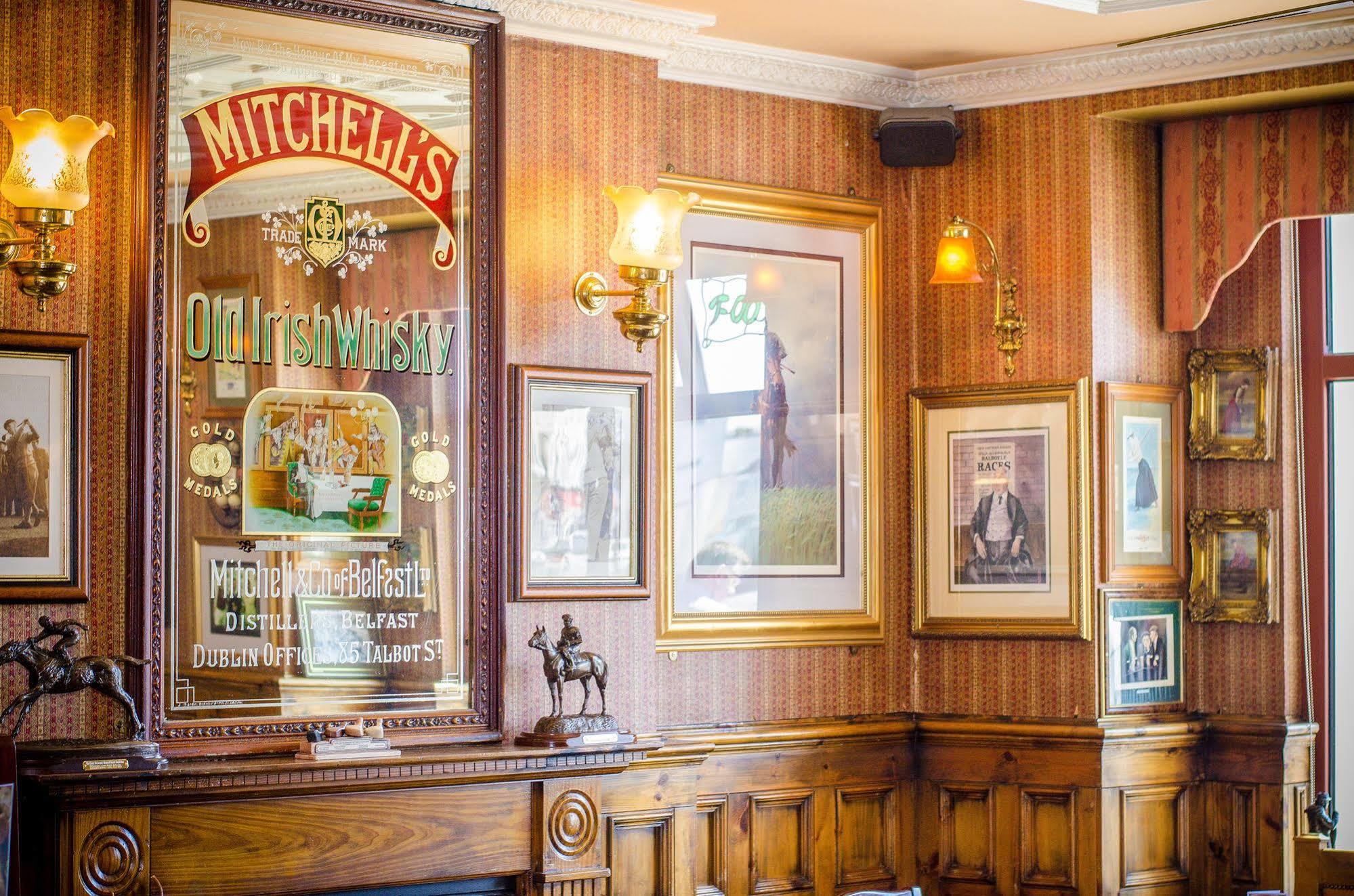 Mcsweeney Arms Hotel Killarney Exteriér fotografie